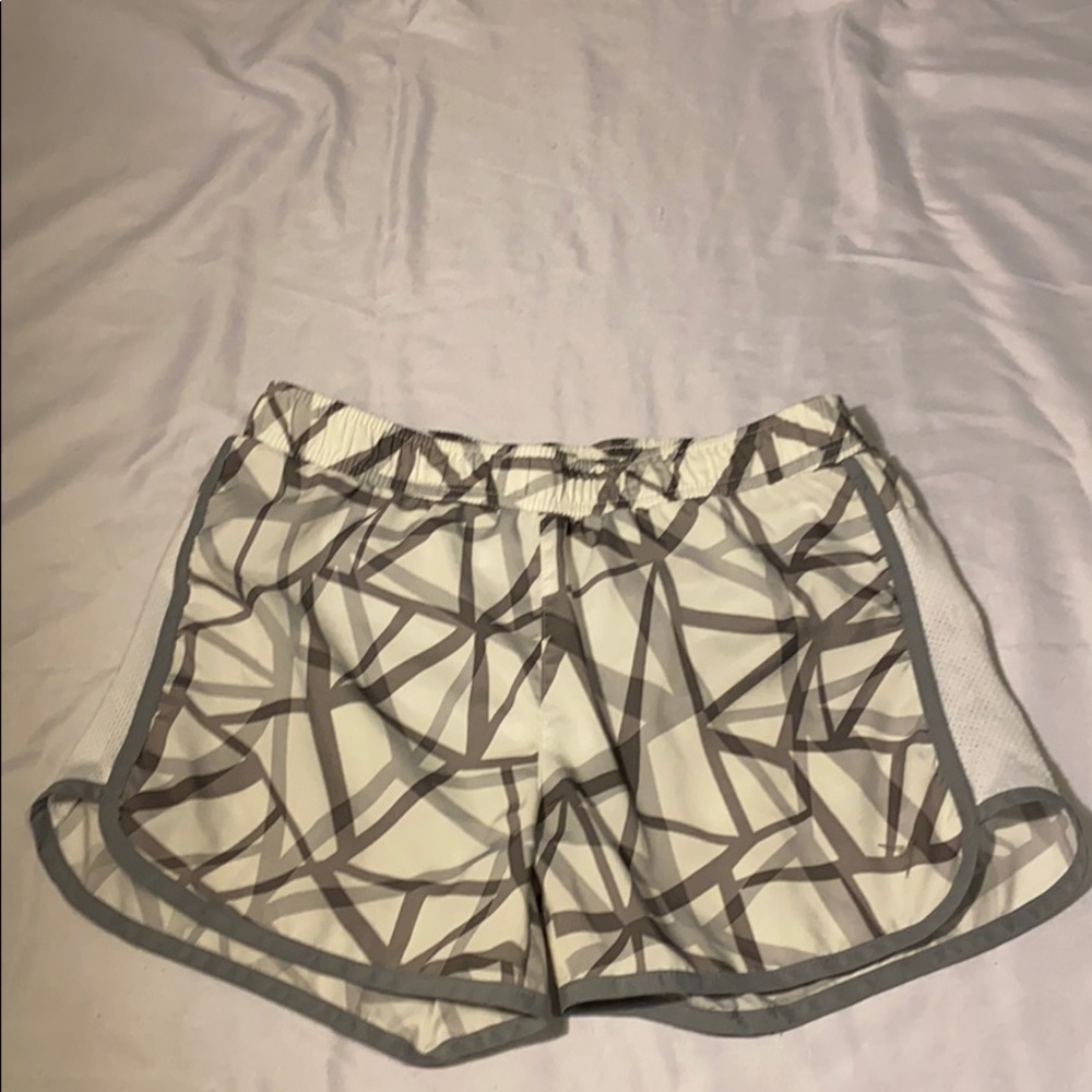 Old Navy Active Gray Geometric Shorts